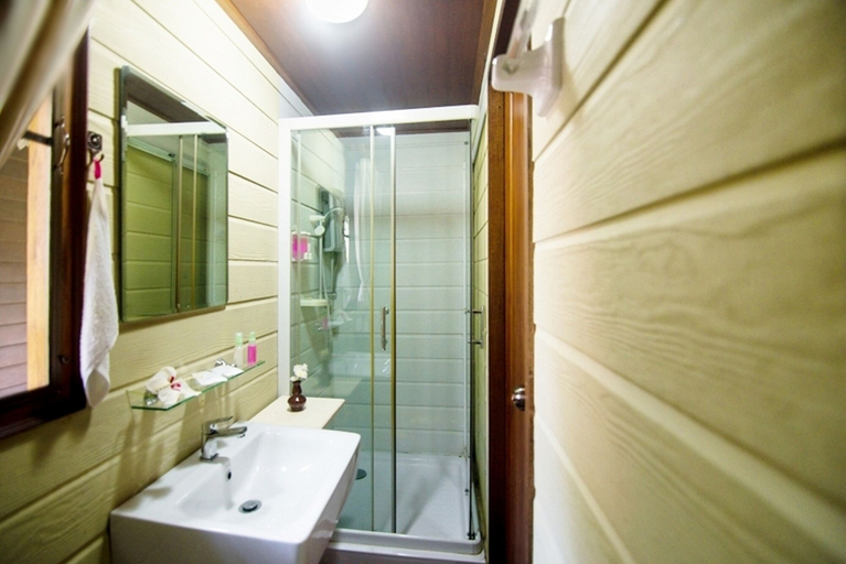 Bathroom 4, Banviewnam Camping & Resort, Muang Mae Hong Son