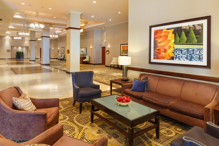 Public Area 4, Hotel Zessa Orange County Airport, a DoubleTree by Hilton, Orange