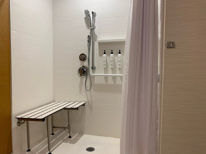 Bathroom 5, Fairfield Inn & Suites Athens, Athens