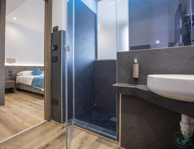 Bathroom 5, Albergo Cappello e Cadore, Belluno