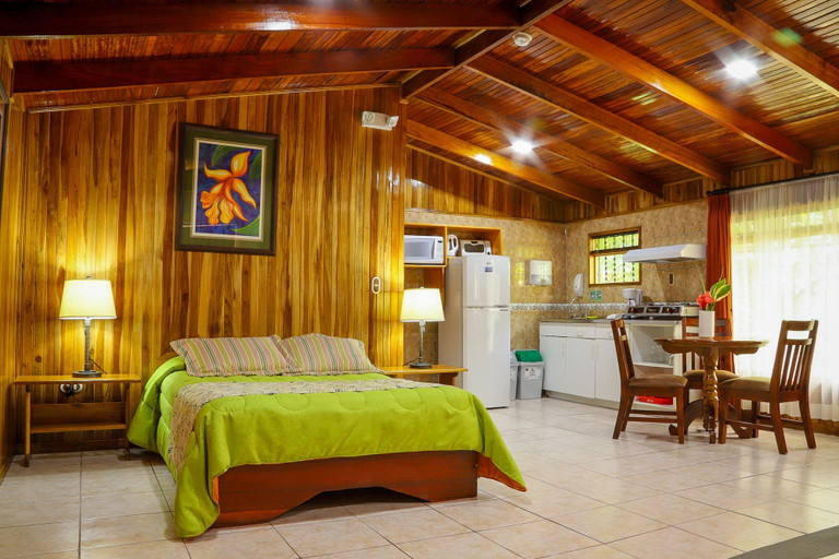Bedroom 2, Los Pinos Cabanas y Jardines, Puntarenas