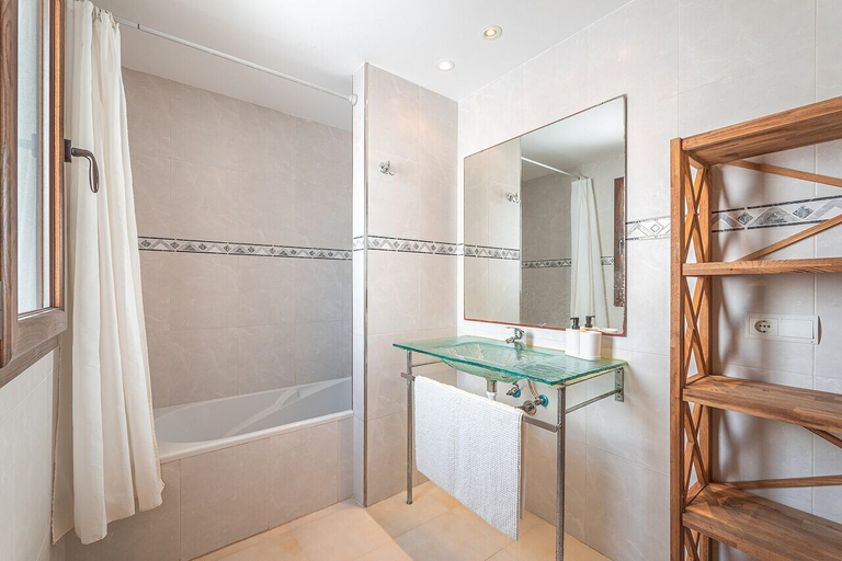 Bathroom 3, La Perla de Cala d'Or, Baleares