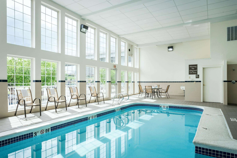 Sport & Beauty 5, Wingate by Wyndham Anchorage Downtown/Ship Creek, Anchorage