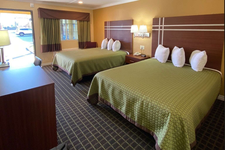Bedroom 4, Americas Best Value Inn Azusa Pasadena, Los Angeles