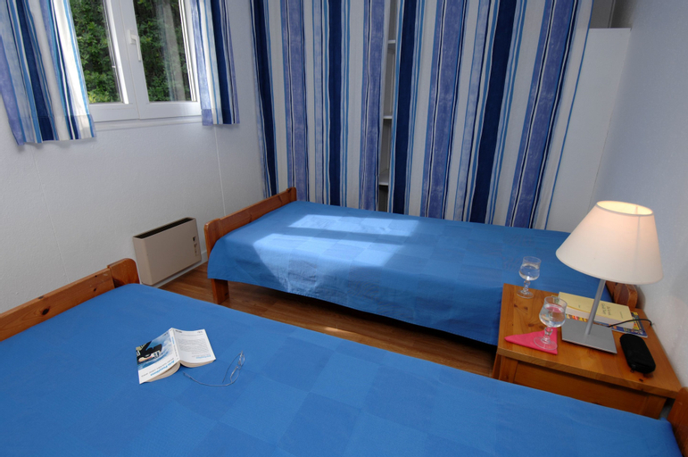 Bedroom 4, Résidence Club Odalys Les Villas du Lac, Landes
