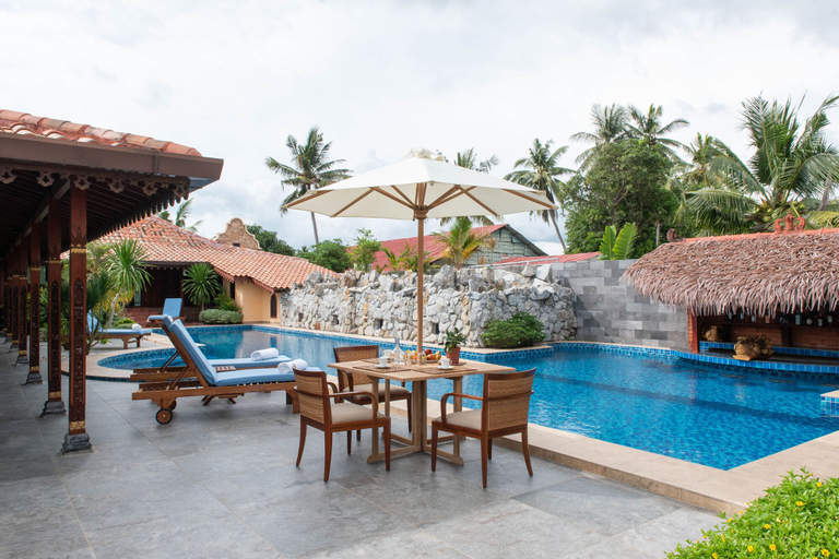 Swimming Pool 16