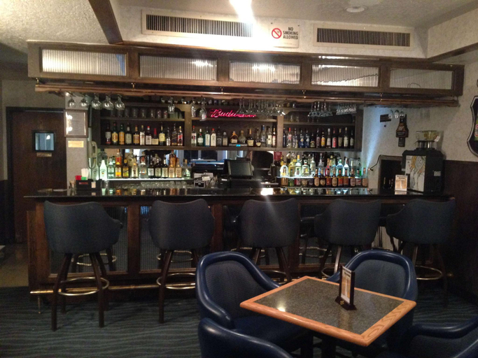Food & Drinks 5, Best Western El Grande Inn, Lake