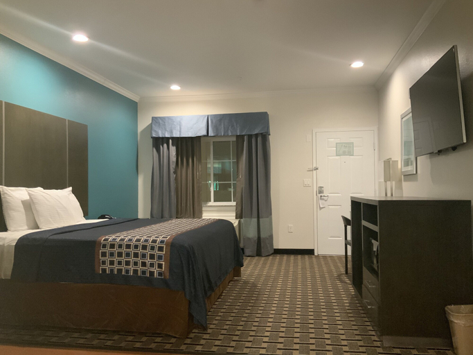 Bedroom 2, Regency Inn and Suites, Houston