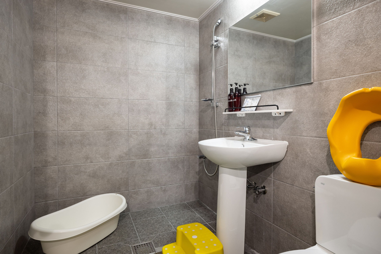 Bathroom 5, Kensington Resort Gapyeong, Gapyeong