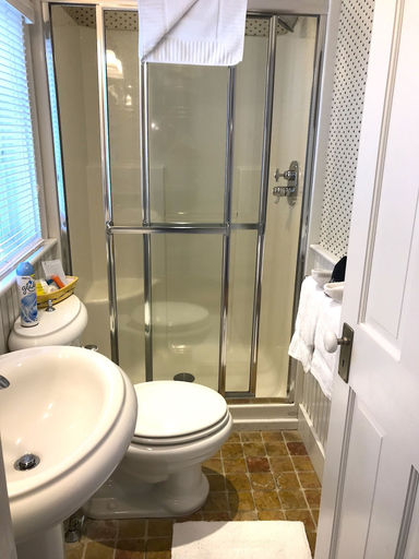 Bathroom 3, The Revere Guest House, Barnstable