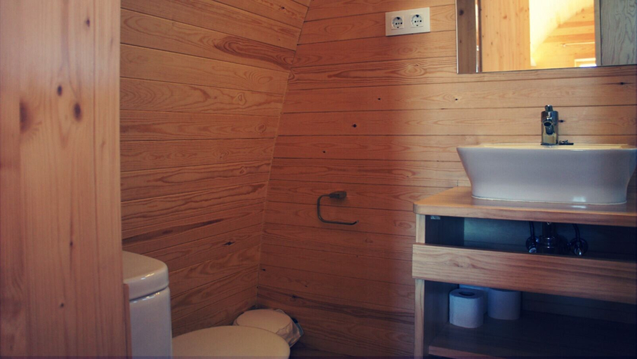 Bathroom 5, Camping els Ports, Tarragona