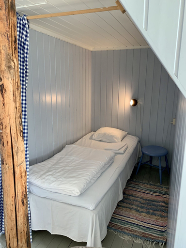 Bedroom 3, Henningsvær Rorbuer, Vågan