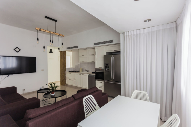 Others 5, 2 bedroom apartment by Hilton Beach