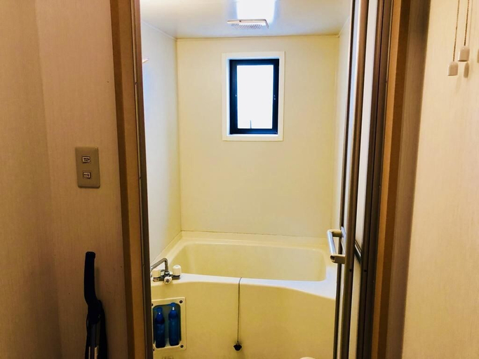 Bathroom 3, Midtown Sakura Apartment House 102, Nachikatsuura