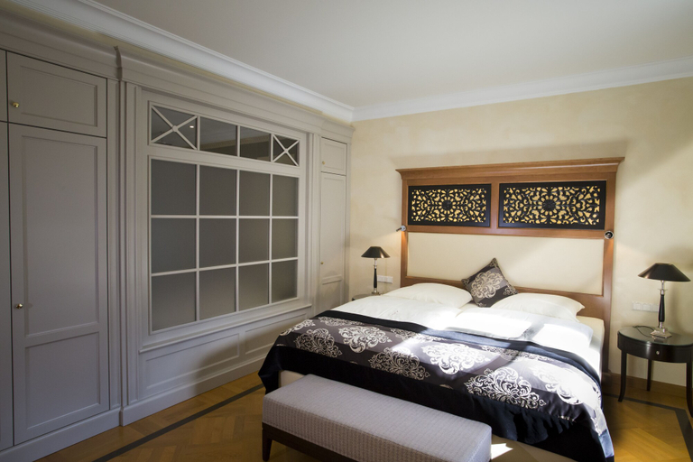 Bedroom 5, Mokni's Palais Hotel & Spa, Calw