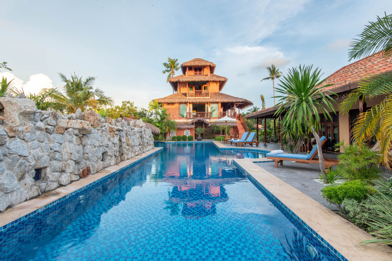 Swimming Pool 9
