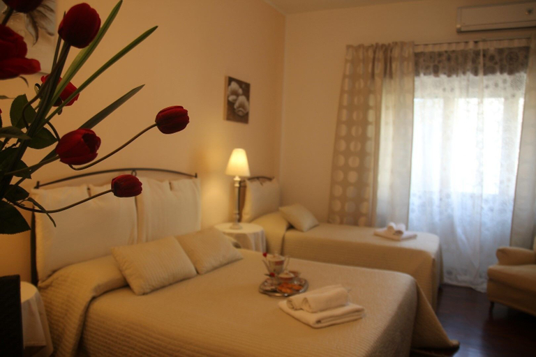 Bedroom 4, Casamore Rooms, Verona