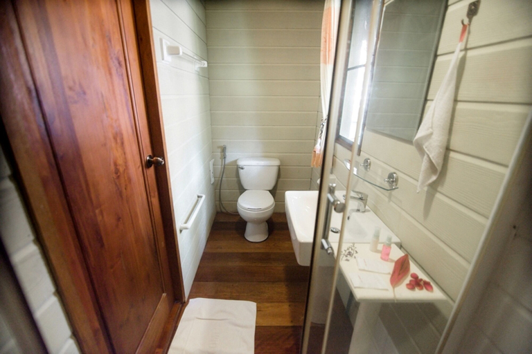 Bathroom 4, Banviewnam Camping & Resort, Muang Mae Hong Son