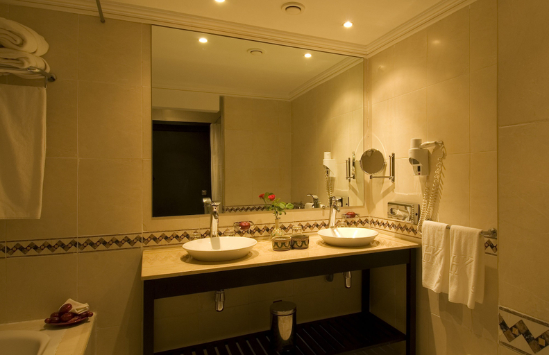 Bathroom, Le Semiramis Marrakech by BraviaHotels, Marrakech