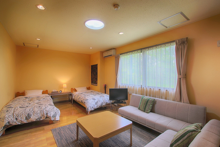 Bedroom 2, Kounso, Yamanakako
