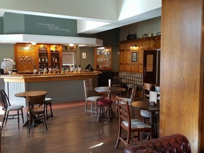 Food & Drinks 5, The Station Hotel, Nottinghamshire