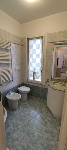 Bathroom 3, Baia Celeste, Imperia