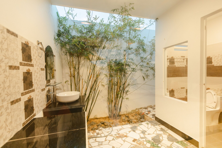 Bathroom 3, Suoi TIen Hills Hotel, Phan Thiết