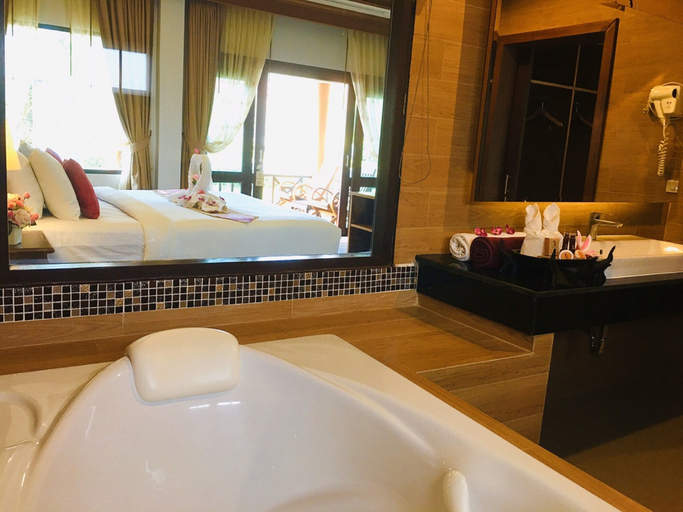 Bathroom 5, The Sunset Beach Resort Koh Kho Khao, Takua Pa
