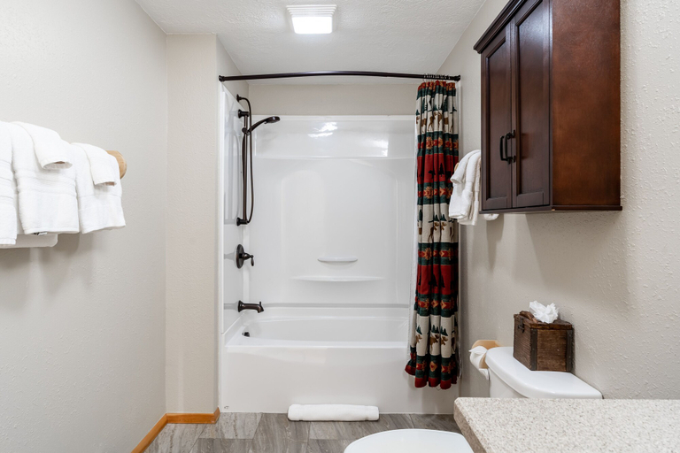Bathroom 3, Shepherd Family Retreats- Moose, Gallatin
