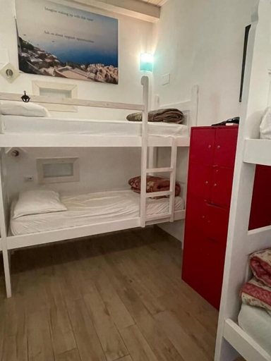 Bedroom 2, Hostel Brikette, Salerno