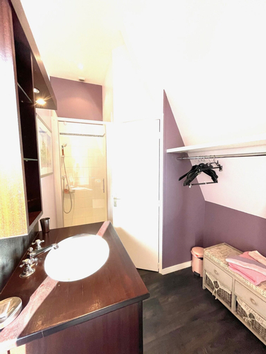 Bedroom 5, Maunoury Citybreak, Eure-et-Loir