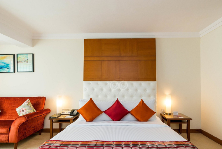 Bedroom 3, The Chancery Pavilion, Bangalore