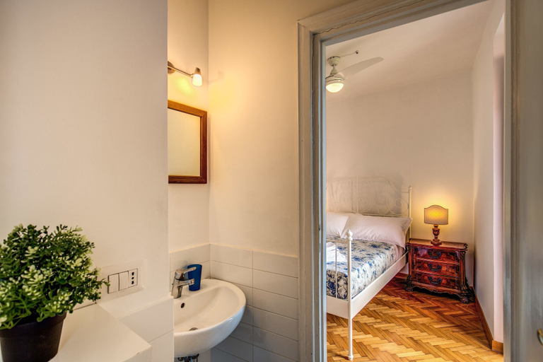 Bathroom 3, Giulia 2BDR, Rome