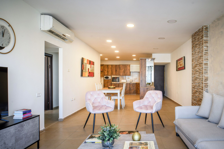 Others 3, Comfy Haven in Netanya CTR by Sea N'Rent