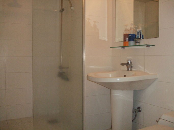 Bathroom 5, Sungsanpo Sky Hotel, Seogwipo
