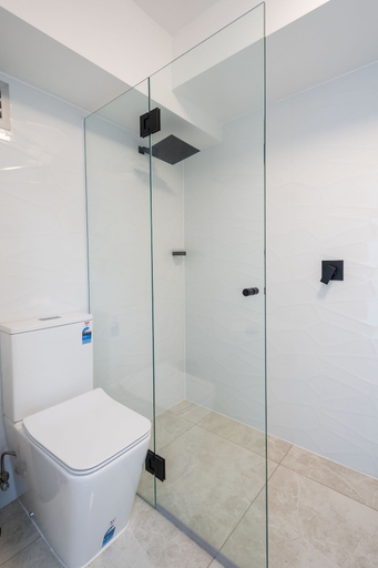Bathroom 3, Condor Ocean View Apartments managed by Gold Coast Premium, Gold Coast
