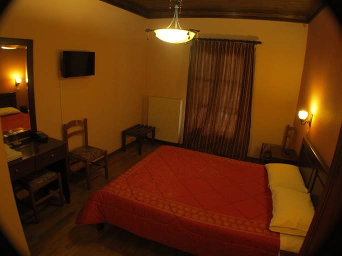 Bedroom 3, Kroupi Hotel, Thessaly