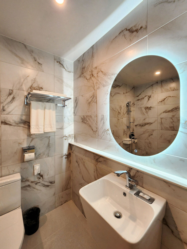 Bathroom 3