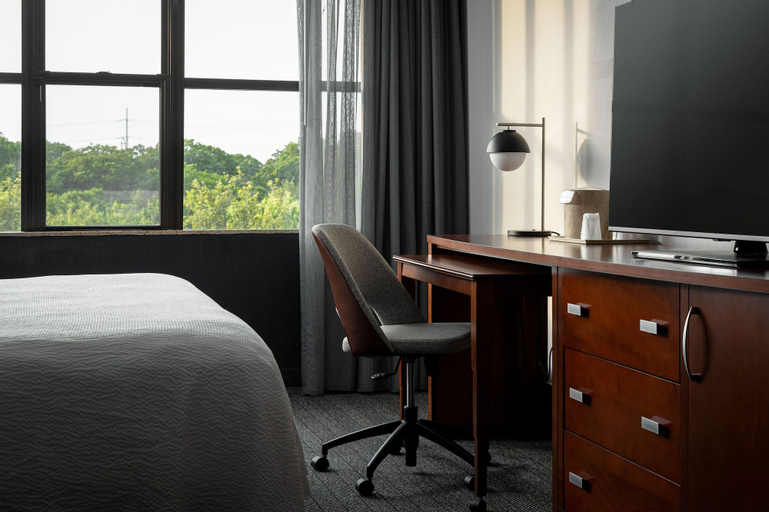 Bedroom 23
