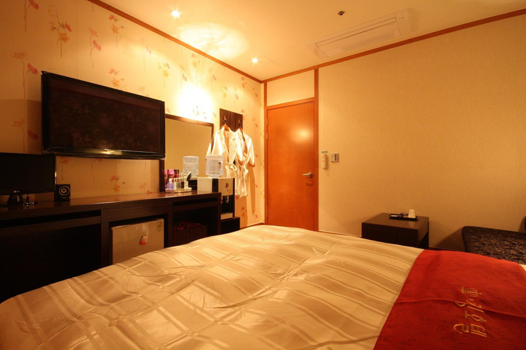 Bedroom 3, King Hotel, Seongnam