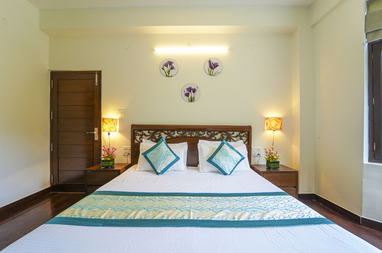 Bedroom 2, Kamlia 3 BHK Villa By Dumnu Homes, Solan