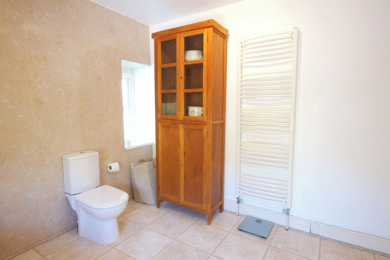 Bathroom 3, The Retreat - 5 Bedroom House - Horton, Swansea