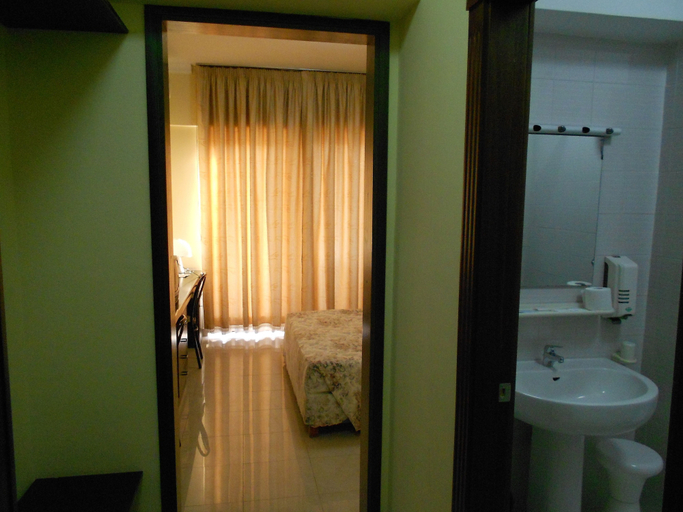 Bathroom 3, Le Dune, Caserta