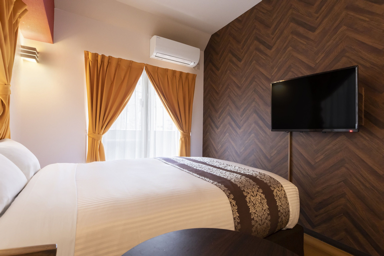 Bedroom 12