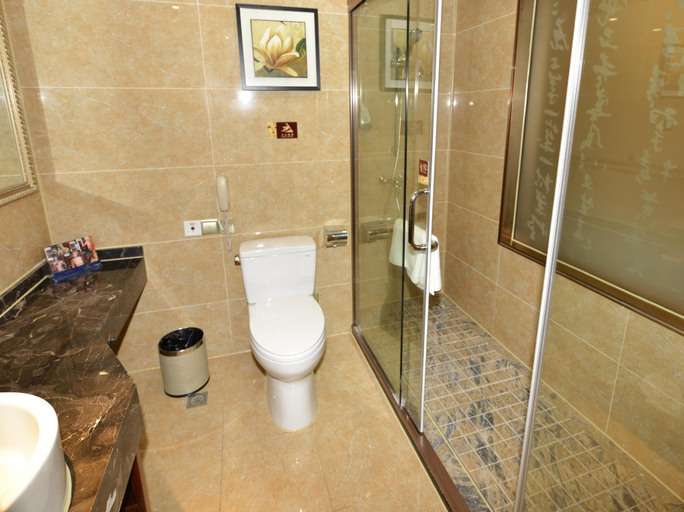 Bathroom 2, Yingtan Jindu Jin Yuan Hotel, Yingtan