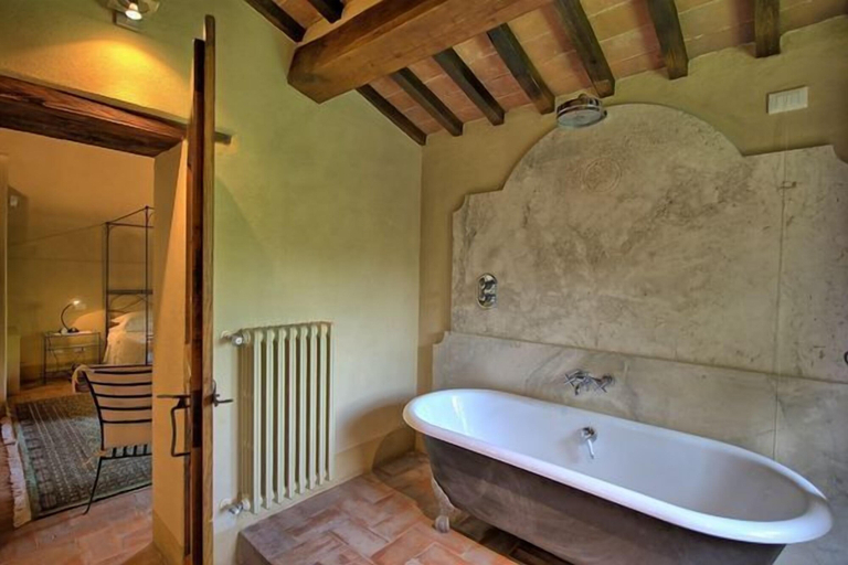 Bathroom 4, Col Di Forche, Arezzo