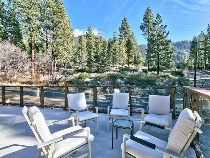Others 4, 3877 Crest Drive, El Dorado