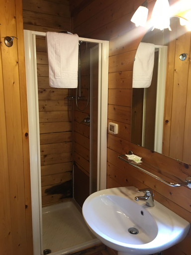 Bathroom 4, Setter House Agri Hotel, Perugia