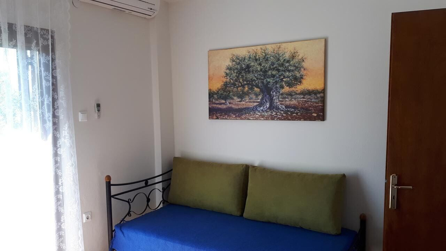Bedroom 2, Villa Kallimanis, Thessaly