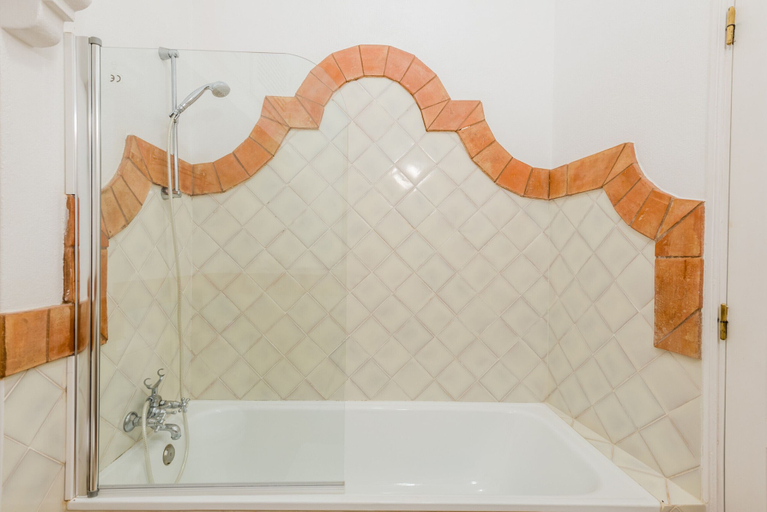 Bathroom 4, Casa Omlandia With Pool - Lagos Old Town, Lagos